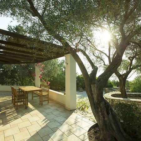 Nereidi Pool Villas Porto Ozias Eksteriør bilde