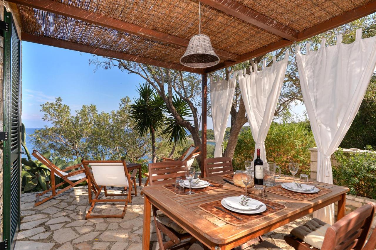 Nereidi Pool Villas Porto Ozias Eksteriør bilde