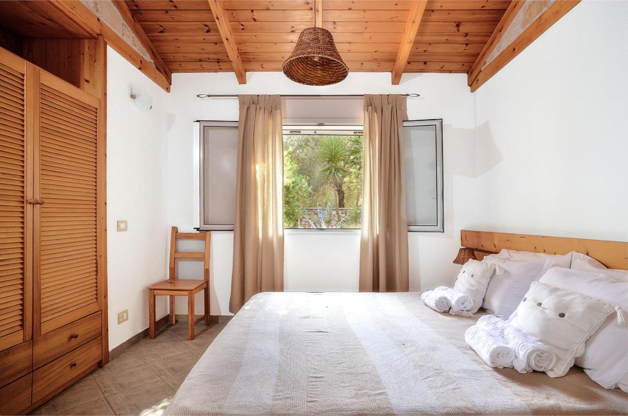 Nereidi Pool Villas Porto Ozias Eksteriør bilde